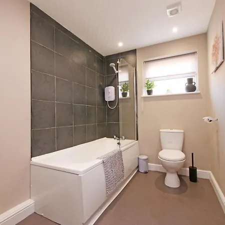 Ashville Grange Sleeps 10 Large Beautiful House