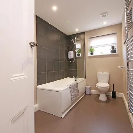 Ashville Grange Sleeps 10 Large Beautiful House *