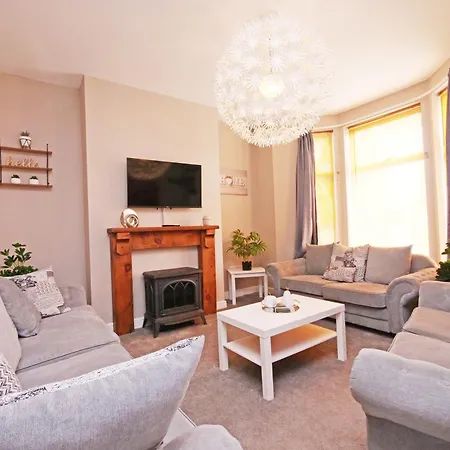 Tatil Evi Ashville Grange Sleeps 10 Large Beautiful House *