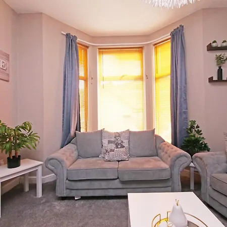 別荘 Ashville Grange Sleeps 10 Large Beautiful House