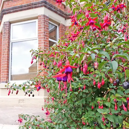 Ashville Grange Sleeps 10 Large Beautiful House *
