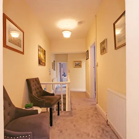 بيت للعطل Ashville Grange Sleeps 10 Large Beautiful House