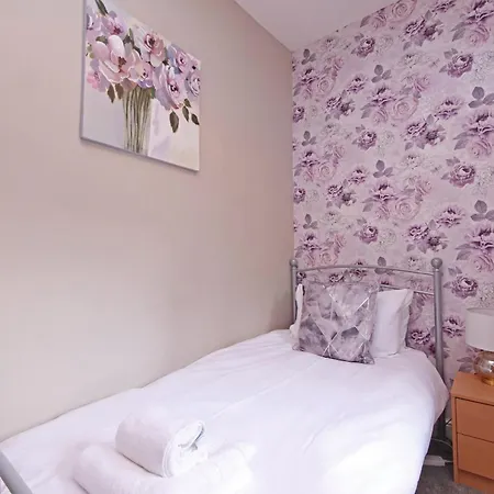 Ashville Grange Sleeps 10 Large Beautiful House بيت للعطل سكرابورو