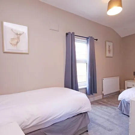 Ashville Grange Sleeps 10 Large Beautiful House