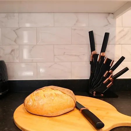 בית נופש Ashville Grange Sleeps 10 Large Beautiful House